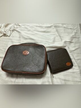 Vintage mulberry toiletry bag + CD bag